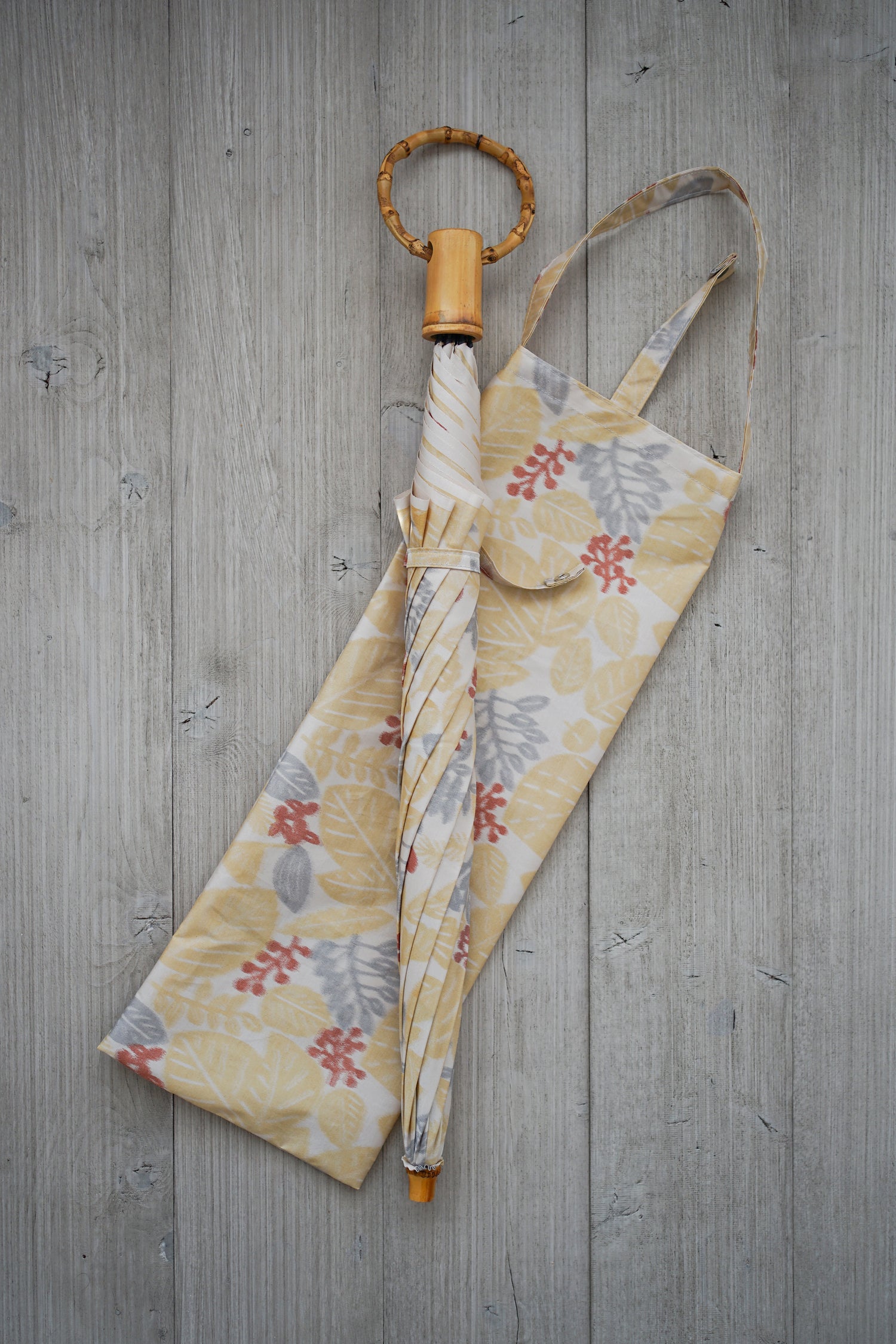 折りたたみ傘 レディース 晴雨兼用傘 たたんで収納できる、エコバッグ型の傘袋