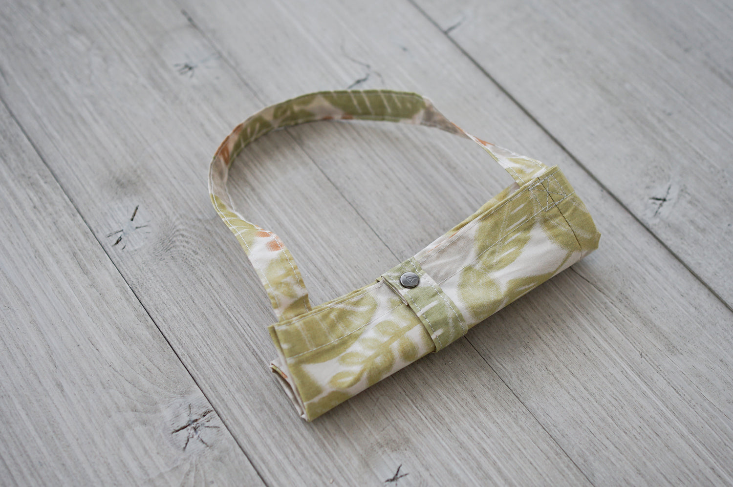 折りたたみ傘 レディース 晴雨兼用傘 たたんで収納できる、エコバッグ型の傘袋