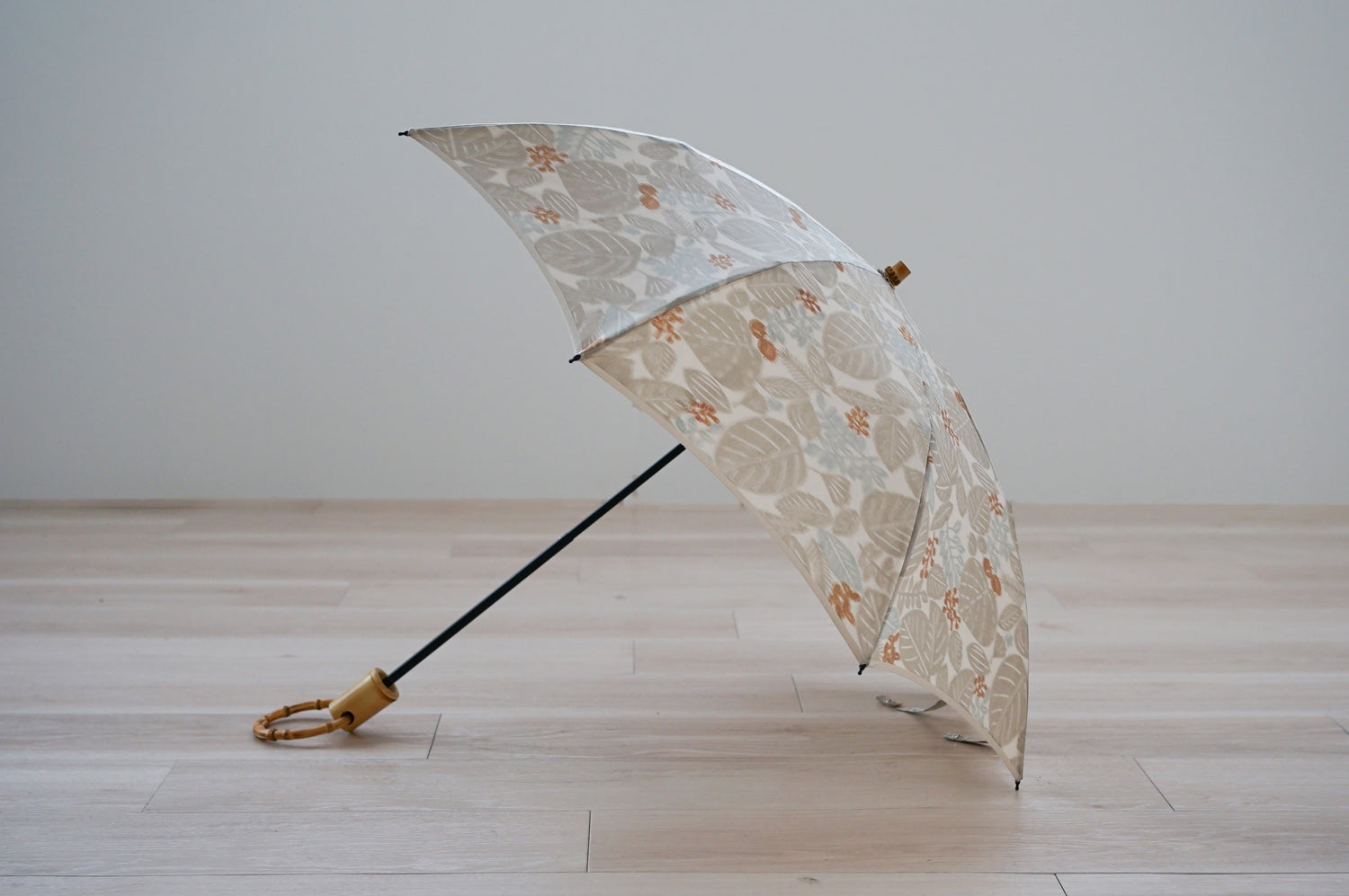 折りたたみ傘 レディース 晴雨兼用傘 甲州織 2way 2段折り 小宮商店 kata kata 葉っぱ すずいろ