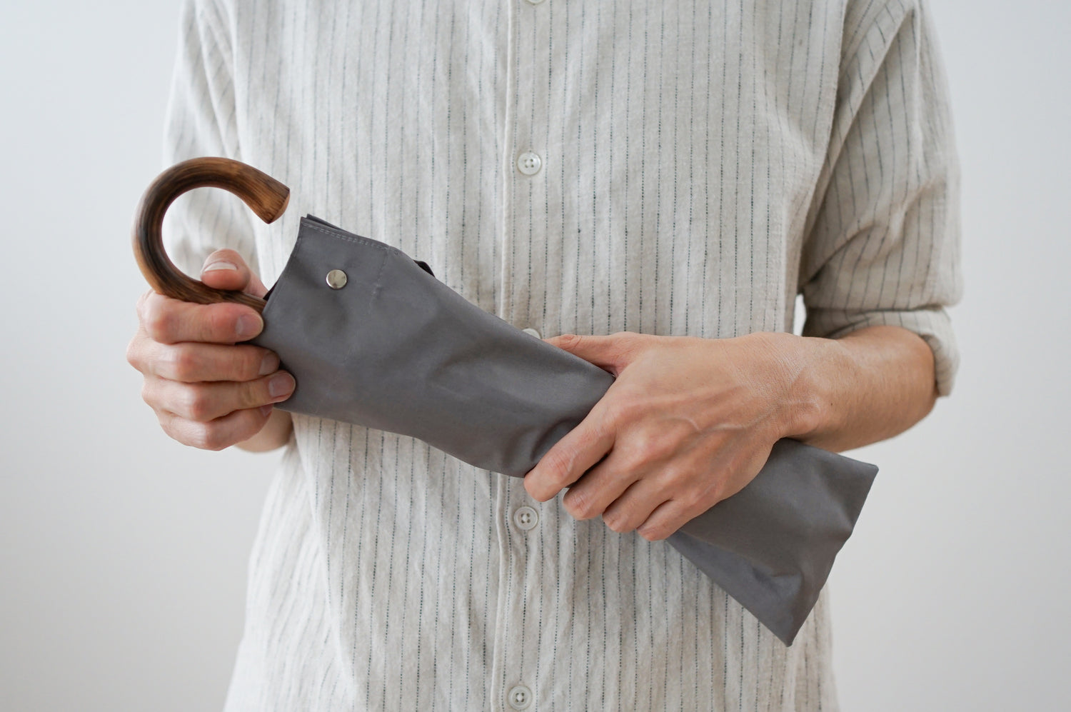 折りたたみ傘 メンズ 日傘・晴雨兼用傘 UVカット率99.9%以上 遮光率99.99%以上 ×天然素材