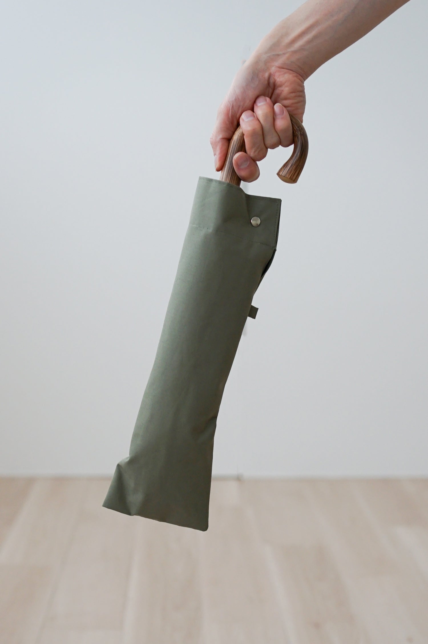 折りたたみ傘 メンズ 日傘・晴雨兼用傘 ユニセックスで使える メンズサイズの機能的な折りたたみ傘