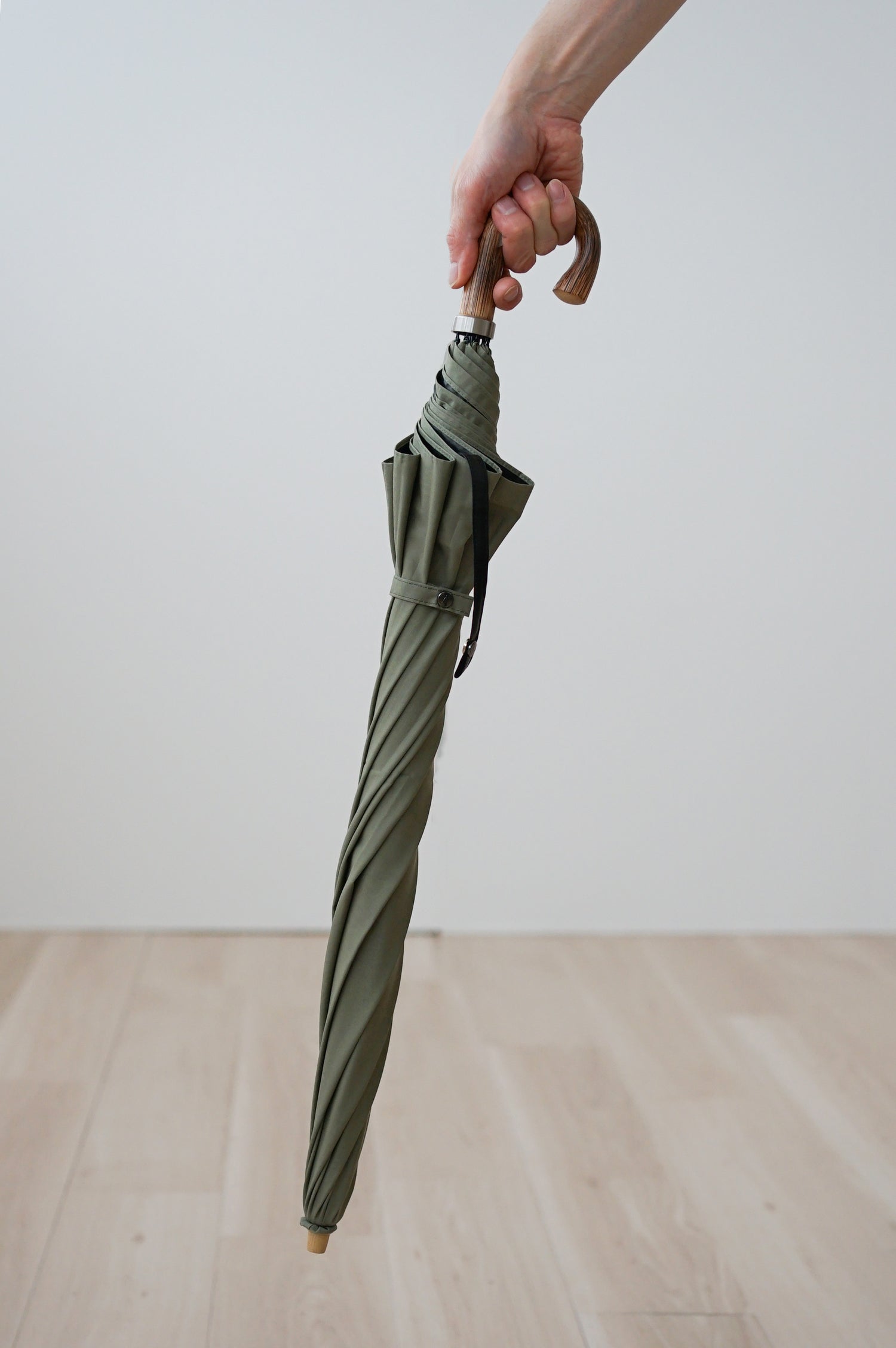 折りたたみ傘 メンズ 日傘・晴雨兼用傘 長傘にもなる、便利な2WAY仕様