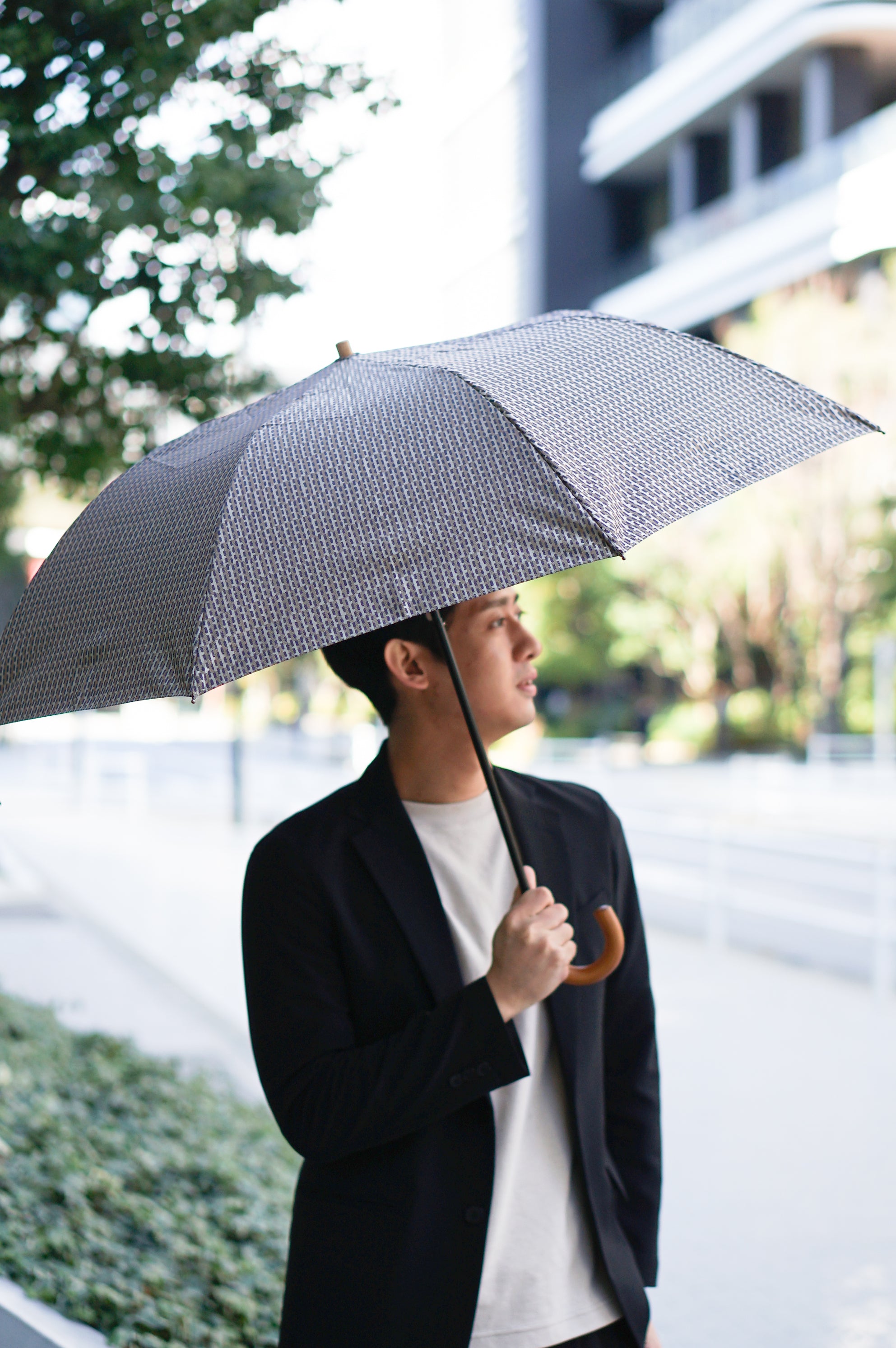 折りたたみ傘 レディース 雨傘 「榛原(はいばら)」千代紙の伝統的な図案「組木(くみき)」