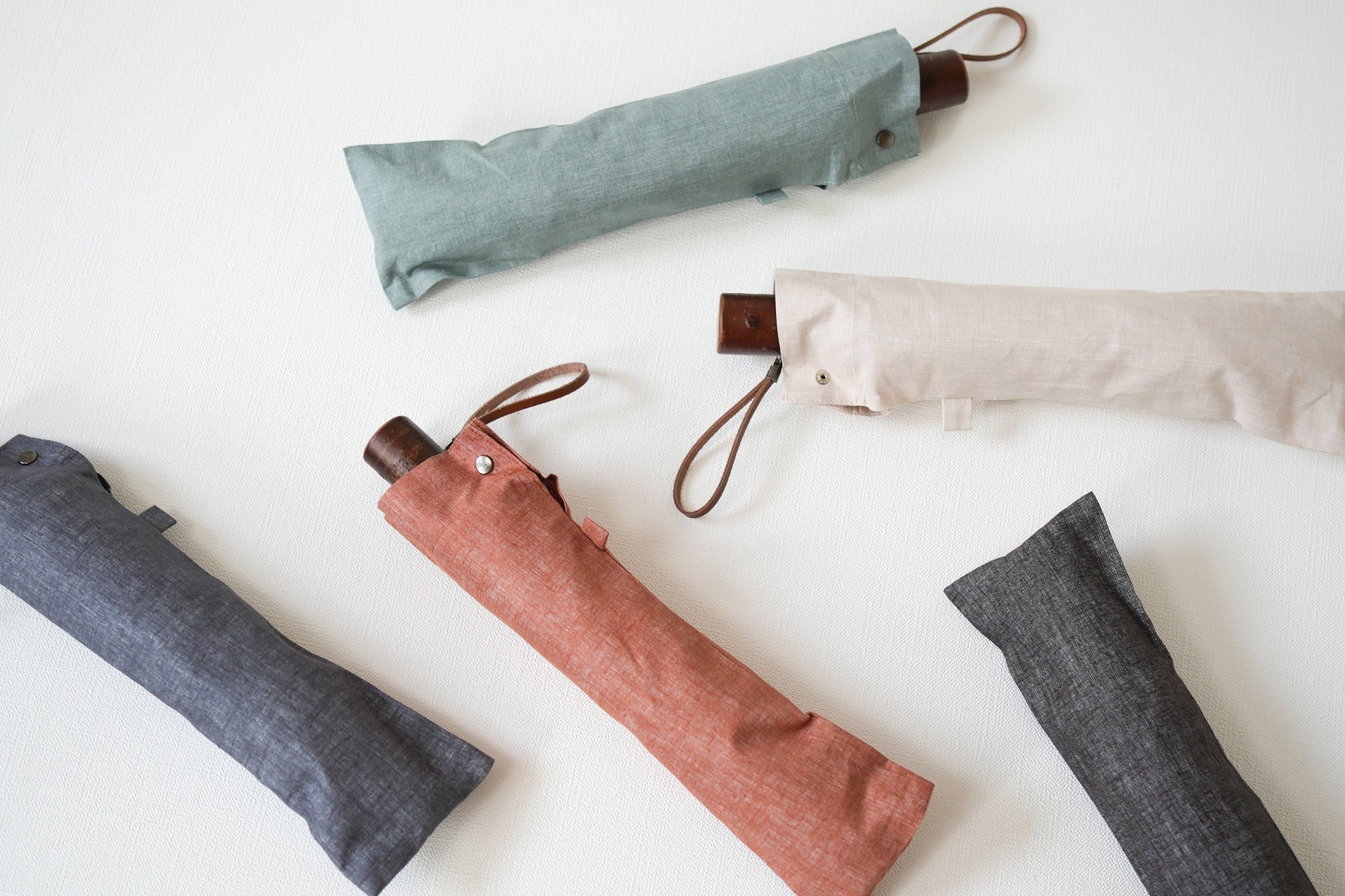 折りたたみ傘 レディース 天然繊維の日傘 遮熱加工・撥水加工を施した、涼しいリネンの日傘