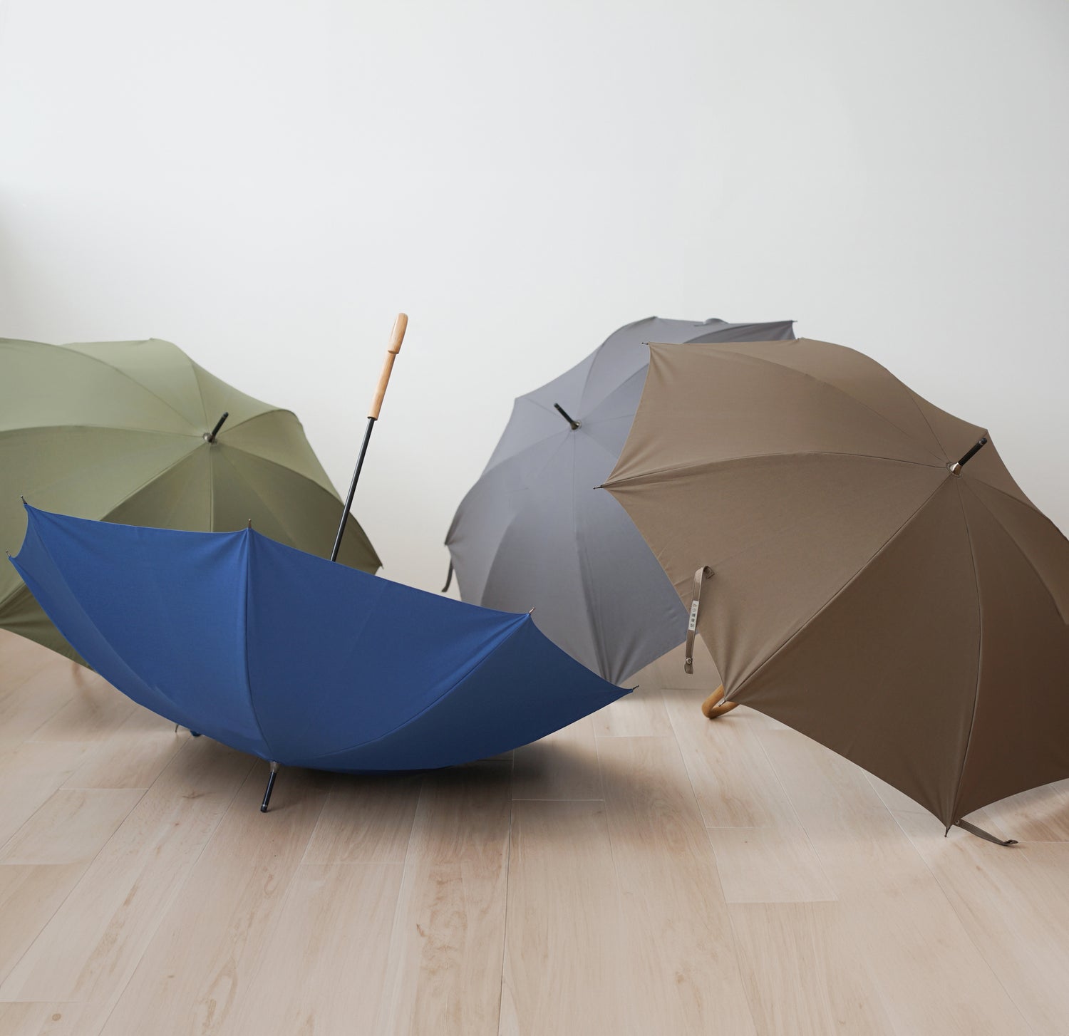 長傘 メンズ 日傘・晴雨兼用傘 シンプルで上質なデザインの、機能的な遮光傘