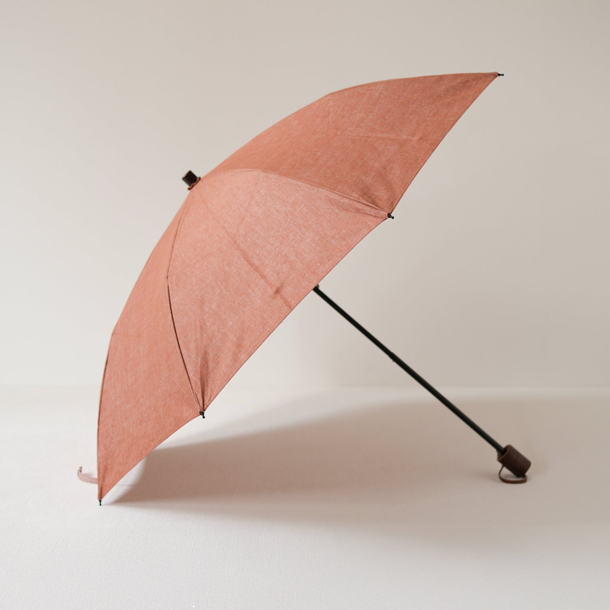 折りたたみ傘 レディース 天然繊維の日傘 2段折り 小宮商店 Breeze Linen テラコッタ