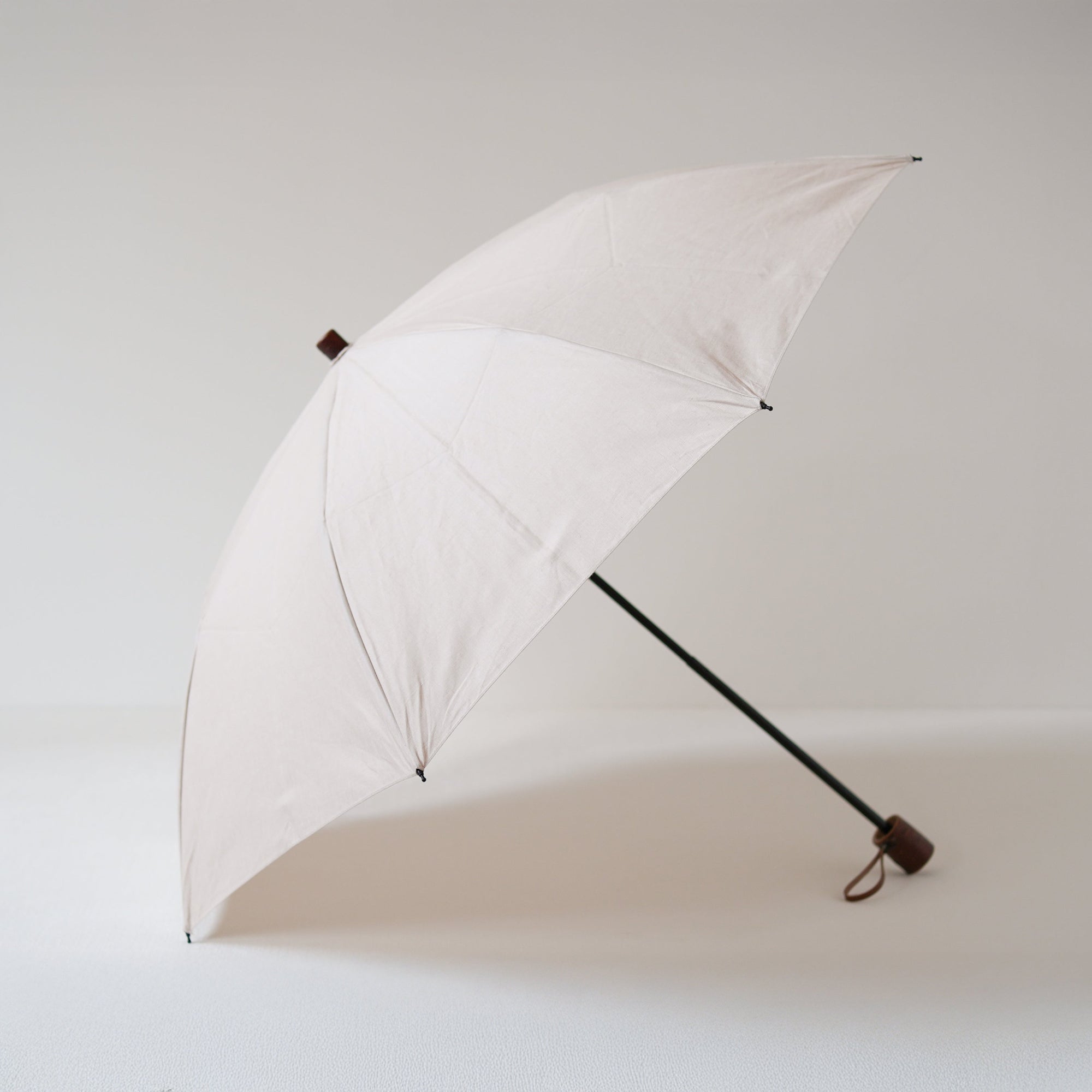 折りたたみ傘 レディース 天然繊維の日傘 2段折り 小宮商店 Breeze Linen アイボリー