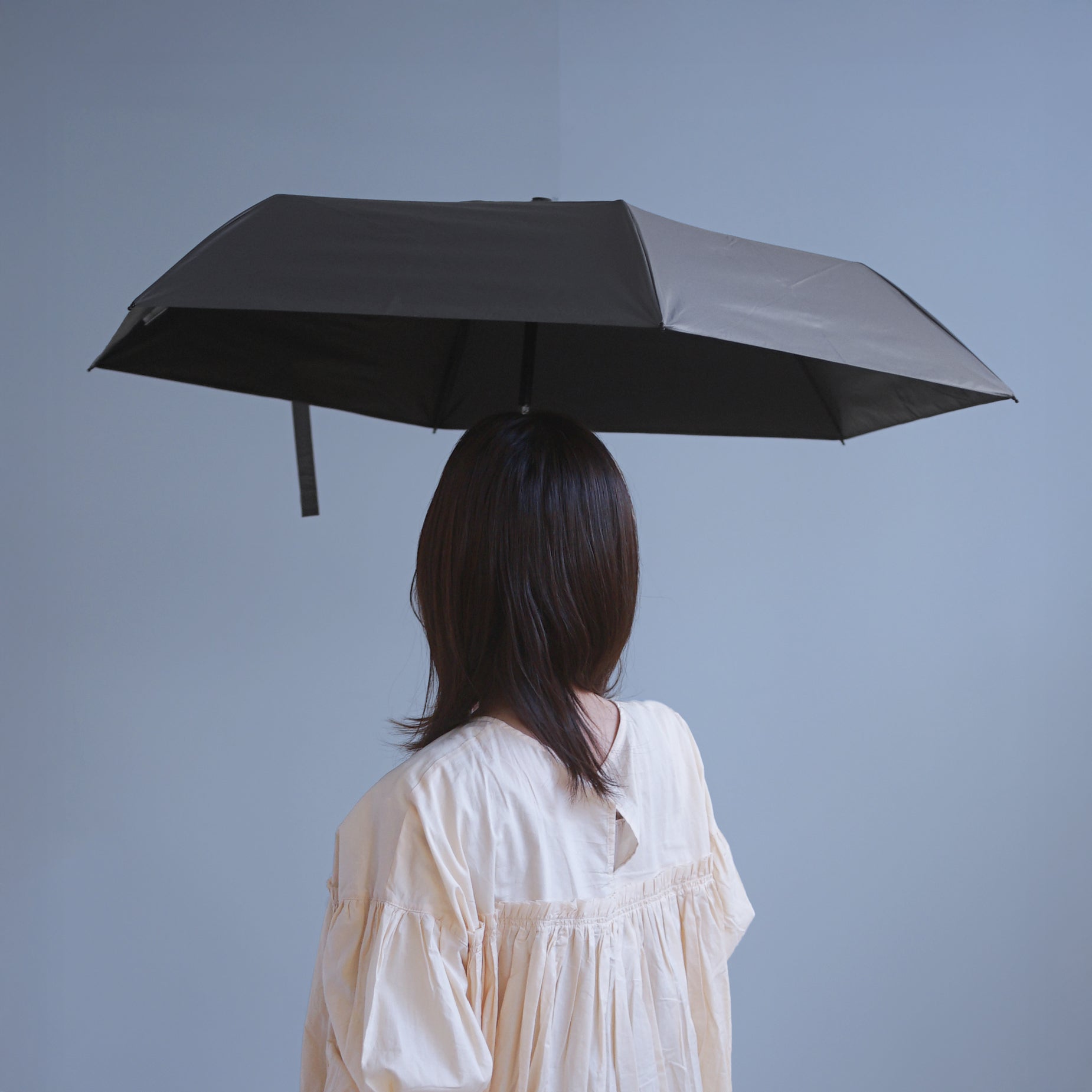 Automatic opening and closing umbrella for both sunny and rainy days 55cm