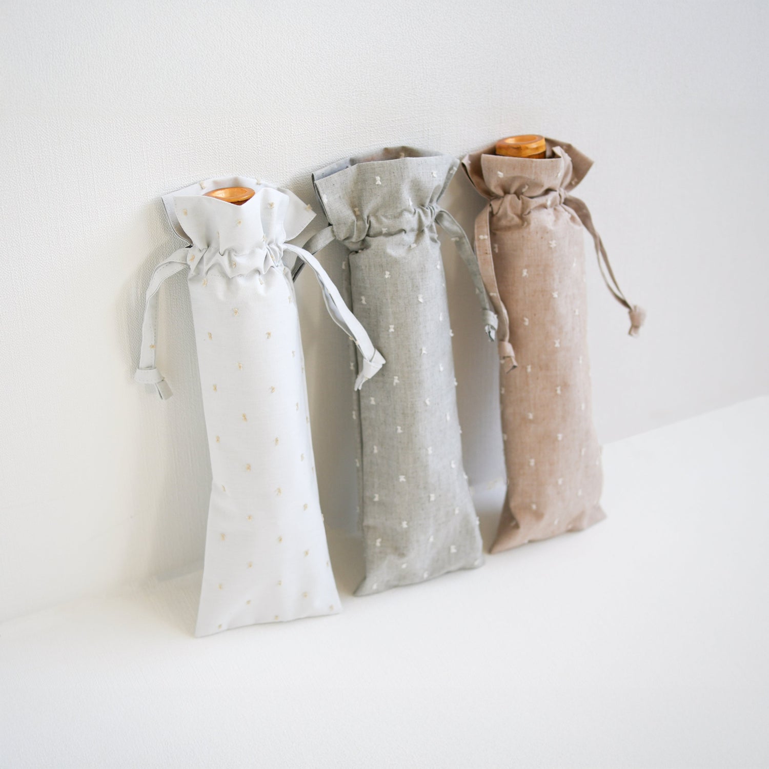 折りたたみ傘 レディース 晴雨兼用傘 立体的なドット柄がかわいい、機能的な晴雨兼用傘