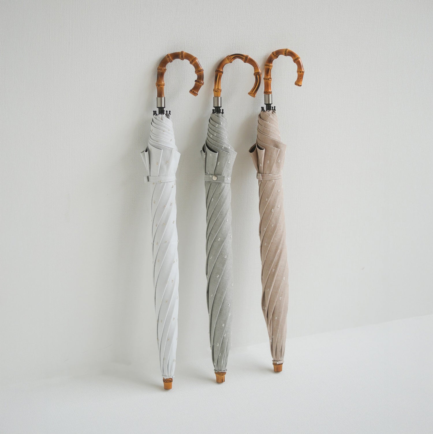 折りたたみ傘 レディース 晴雨兼用傘 軽量ですべりにくい、2種類の竹のハンドル