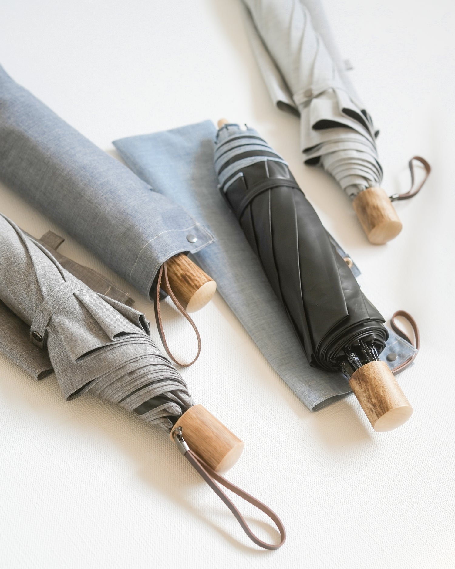 折りたたみ傘 メンズ 晴雨兼用傘 遮光率100%、UVカット率99.9%以上、遮熱率50%以上×天然素材の一級遮光傘