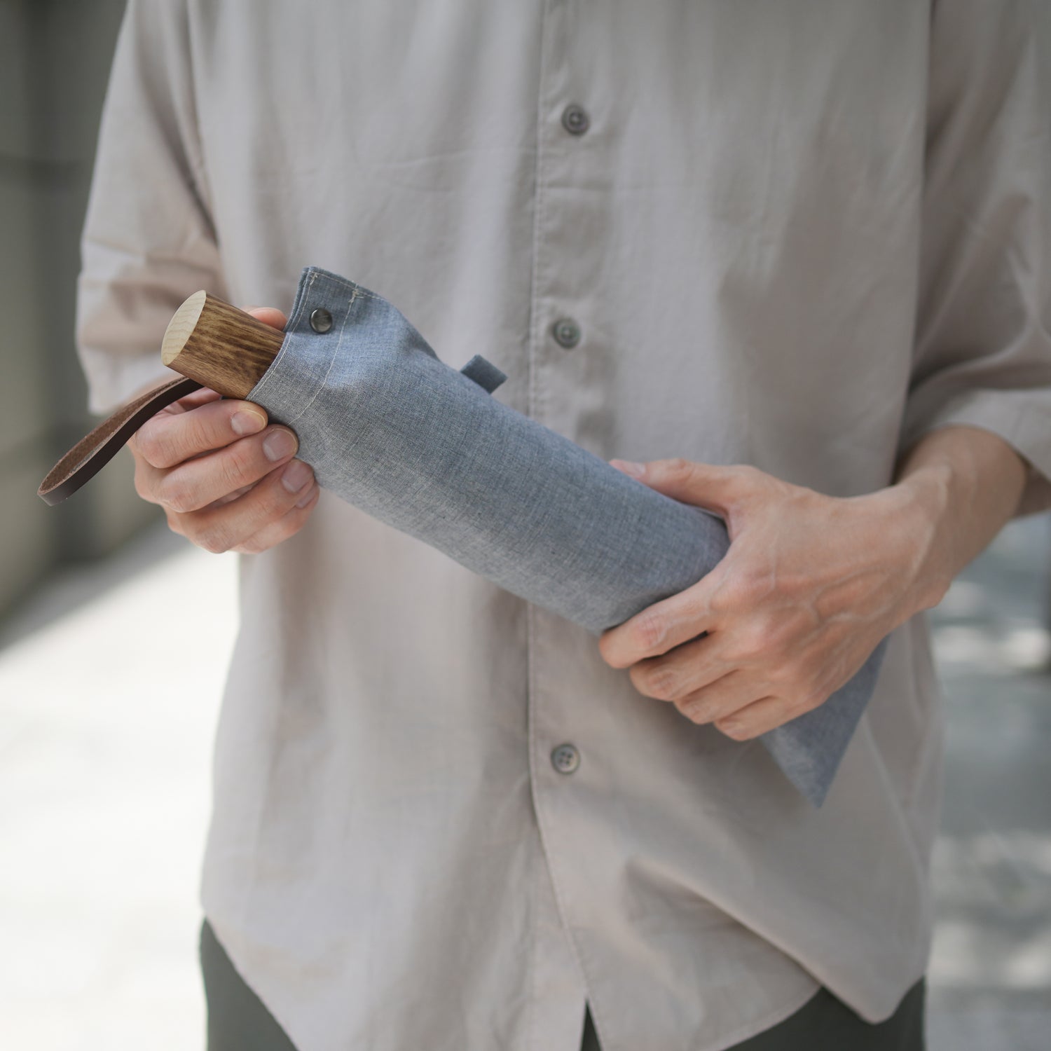 折りたたみ傘 メンズ 晴雨兼用傘 遮光率100%、UVカット率99.9%以上、遮熱率50%以上×天然素材の一級遮光傘