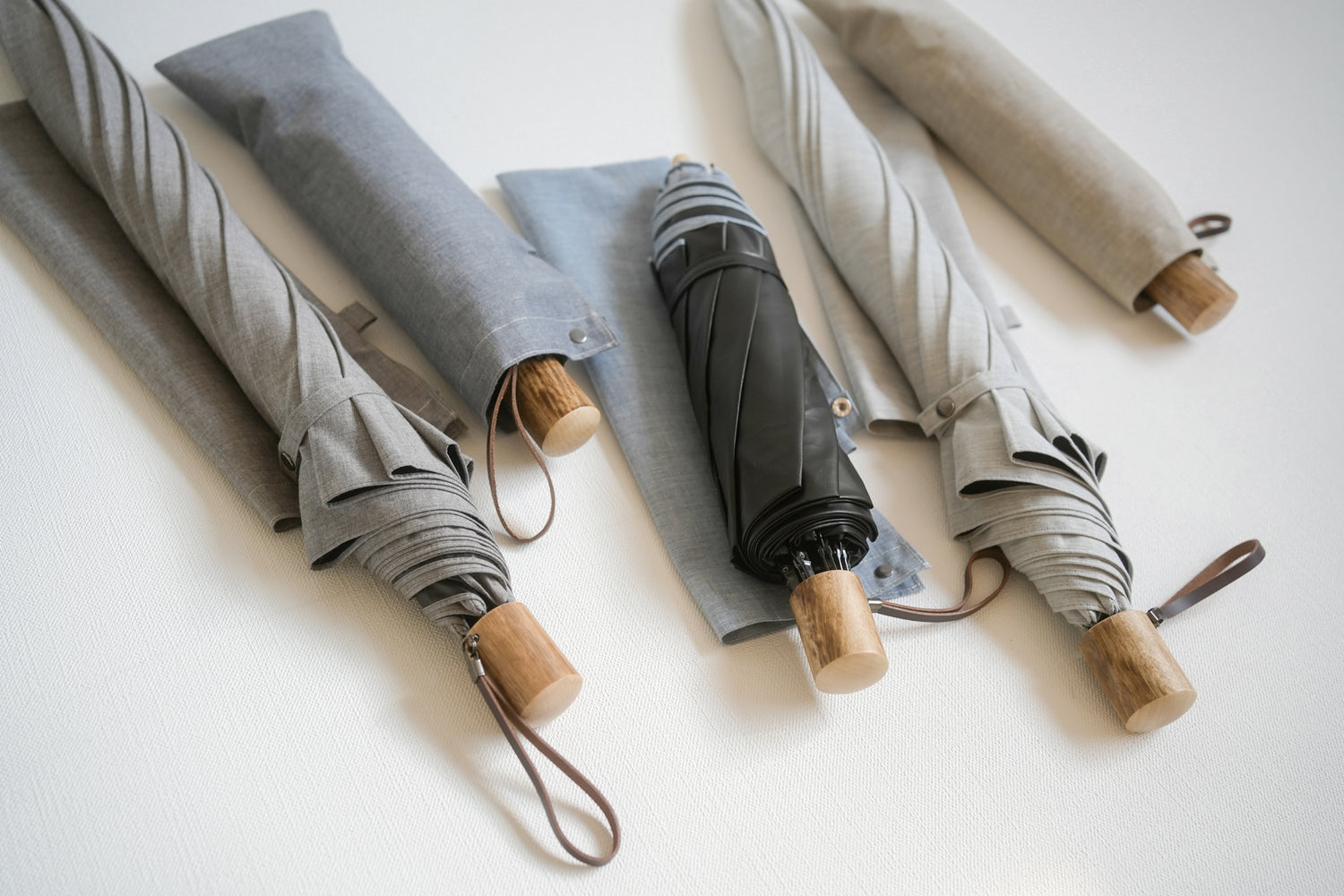 折りたたみ傘 メンズ 晴雨兼用傘 遮光率100%、UVカット率99.9%以上、遮熱率50%以上×天然素材の一級遮光傘