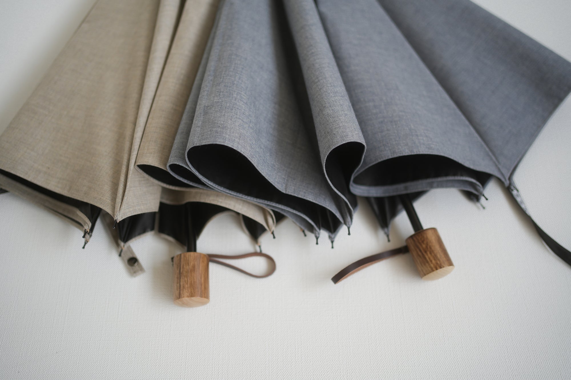 折りたたみ傘 メンズ 晴雨兼用傘 シャンブレーシャツのようなおしゃれさと、猛暑でも涼しい機能性