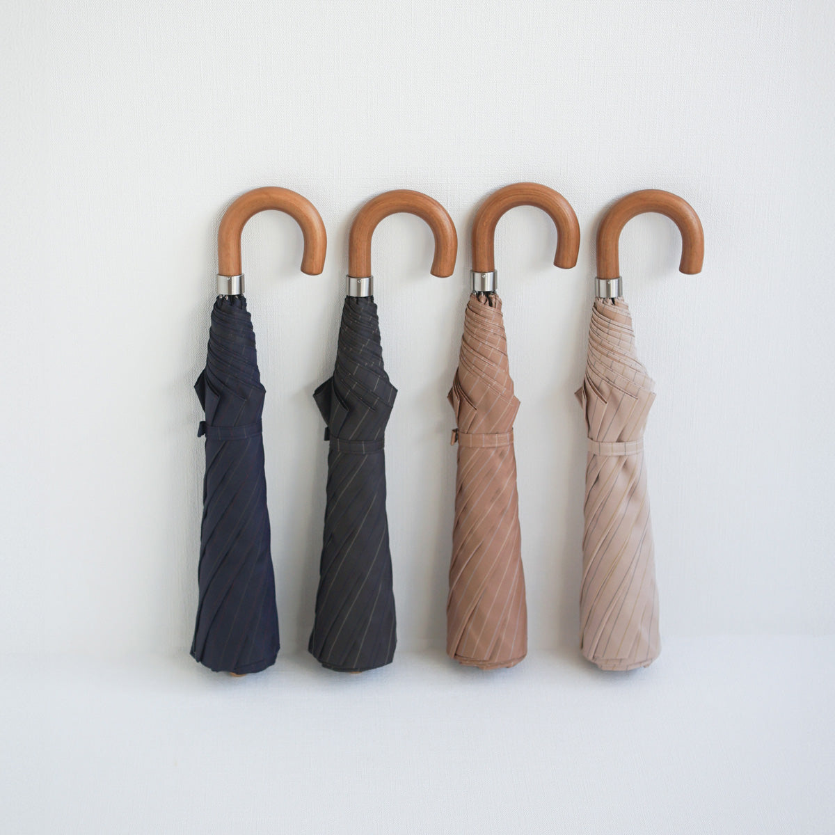 折りたたみ傘 レディース 雨傘 雨晴兼用傘 上品なカラーに2色の大人なストライプ甲州織の大人でシンプルなストライプ