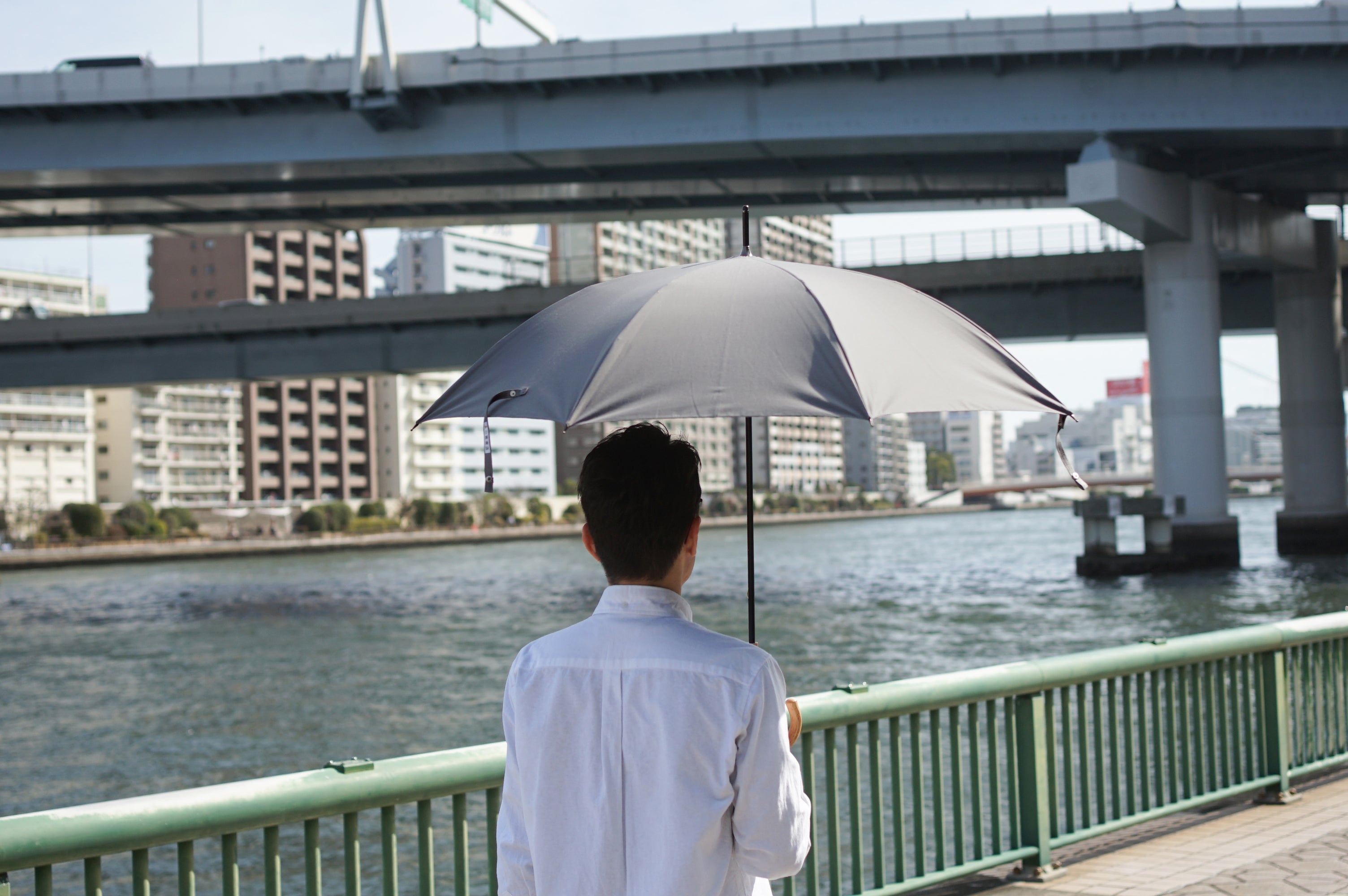 長傘 メンズ 日傘・晴雨兼用傘 UVカット率99.9％以上 遮光率99.99％以上 ×天然素材