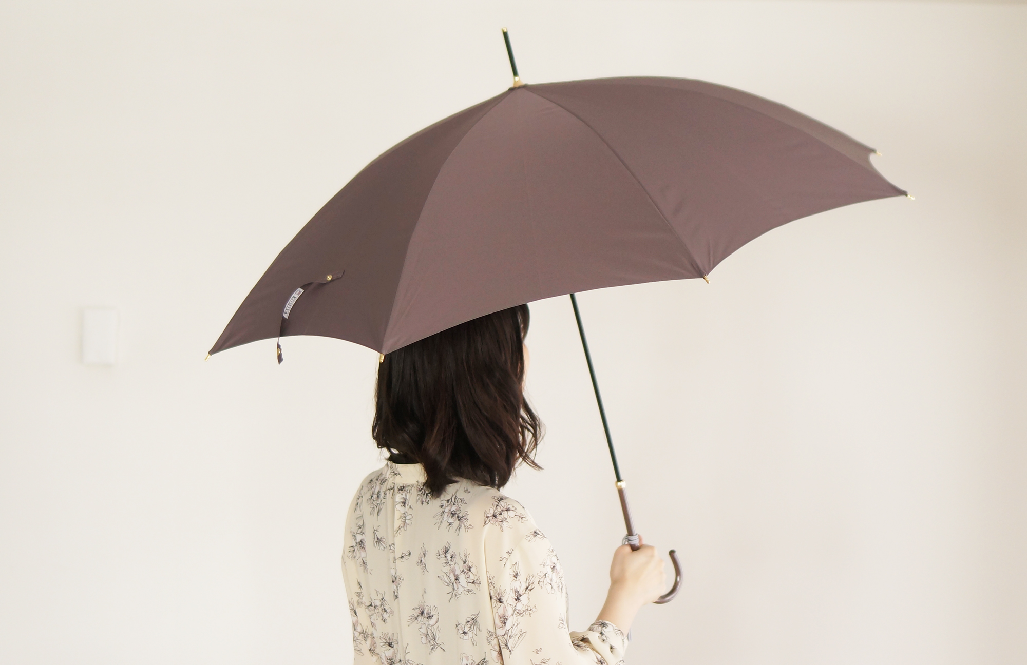 超撥水で機能的な日本製レディース雨傘『ミラトーレ』 | 傘専門店 小宮商店