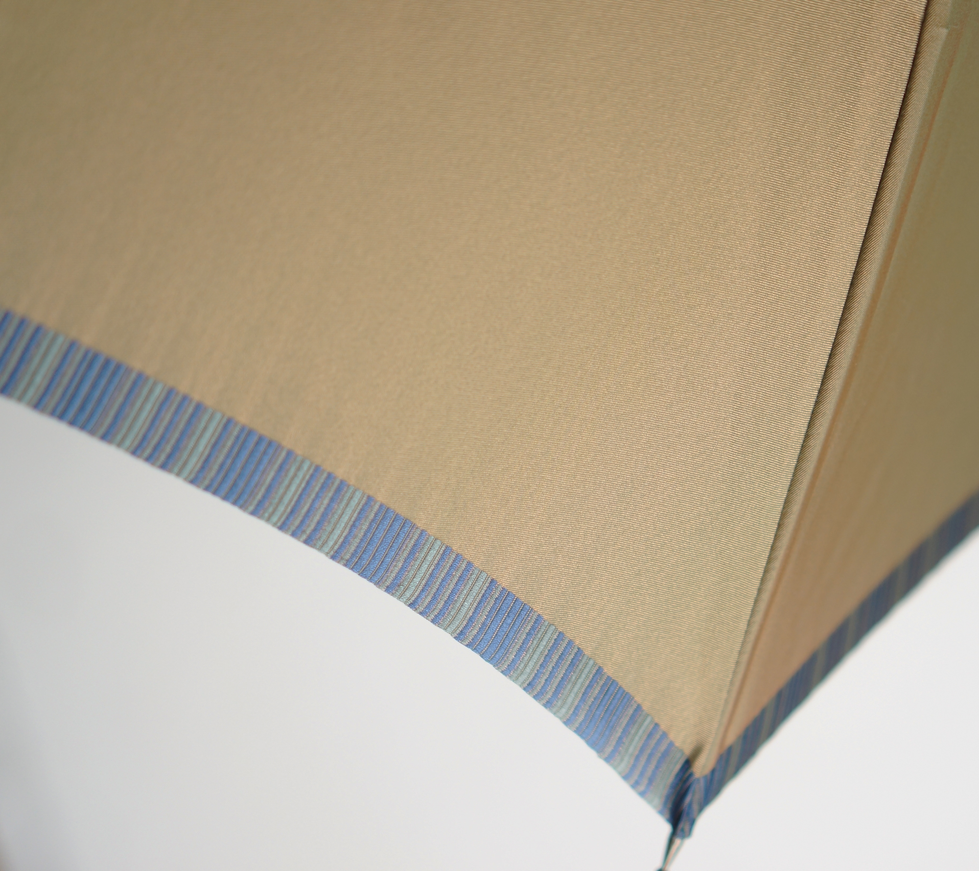 あおい甲州織軽量のメンズ雨傘・雨晴兼用傘「日本製のおしゃれな高級傘ブランド・小宮商店」
