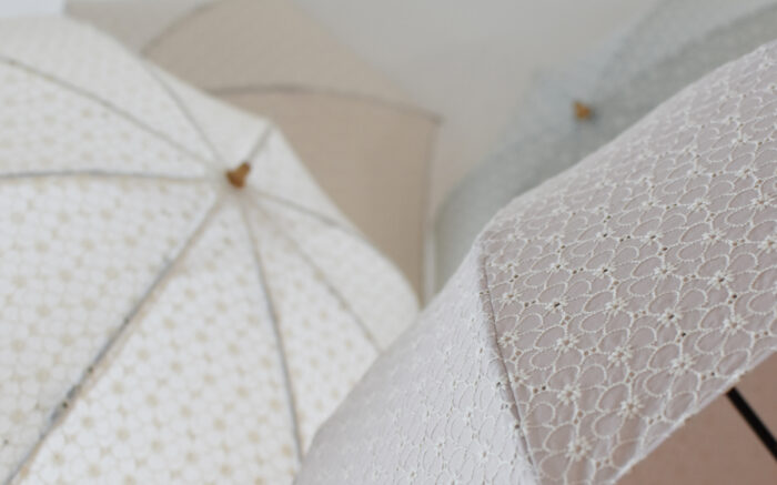 涼しげな風合いの麻織物の日傘『ナチュラル・リネン』 | 傘専門店 小宮商店